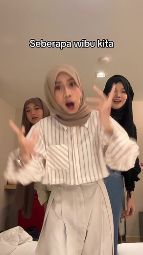 Cosplay Wibu: Seru dan Lucu Bersama Koniko