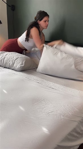 These sheets aren't just soft, they're temperature-regulating and come with a 30-day guarantee and lifetime warranty. Sleep at your ideal temperature 🛏 | Cozy Earth