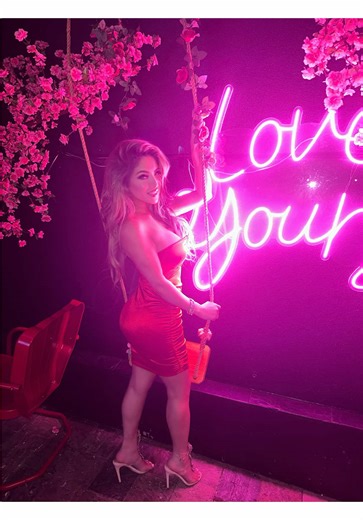 It’s December 31st & You rush into the grocery store on a last-minute grape mission before the clock hits midnight… and the shelves are completely wiped 🫠🍇 Question: did you eat your grapes? #grapes #Nyegrapes #Newyearsevegrapes #grapetheory