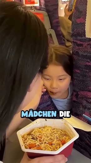 Sie Gibt Einer Fremden Nudeln Und Bekommt Eine Überraschung