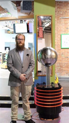 12 reactions | Meet the Van de Graaff generator! #stem #handsonscience #sciencecenter | Discovery Center Springfield | Facebook