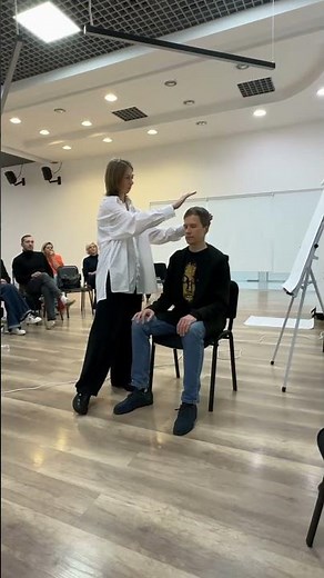 ATTEND A LIVE COURSE NOW AND LEARN HOW TO HYPNOTIZE