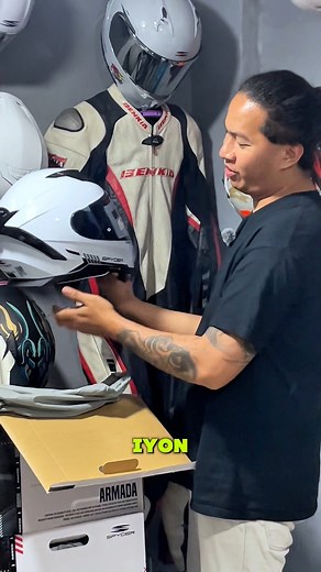 3.6K views · 108 reactions | Helmet giveaways ni #Spyder mamaya sa South Underground Biggest Tambike sa Maple Grove 2 pm onwards , #SOUTHUNDERGROUND | Breezy | Facebook