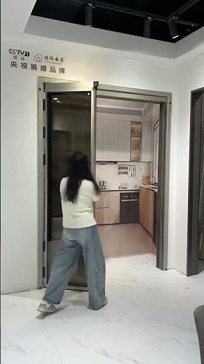 Space-saving sliding door design