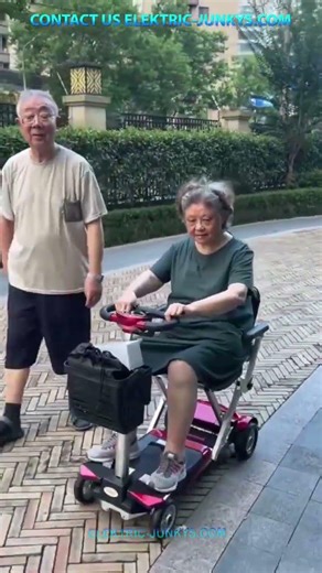 Game-Changer for Seniors Who Struggle to Walk ❤️ Eldery Care Gadgets 🥰 #seniorcare Innovations
