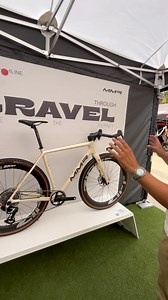 É difícil bater esta @mmrbikes no gravel! 🔥 Estamos a falar da MMR X-Tour 00 Plus Limited Edition equipada com o recente grupo de transmissão @srammtb RED AXS XPLR de 13 velocidades e umas belas rodas @zippspeed 303 XPLR S 🚀 Isto tudo por menos de 7.000 euros…. O que achas? 🤔 #cycling #ciclismo #gravel | GoRide.pt