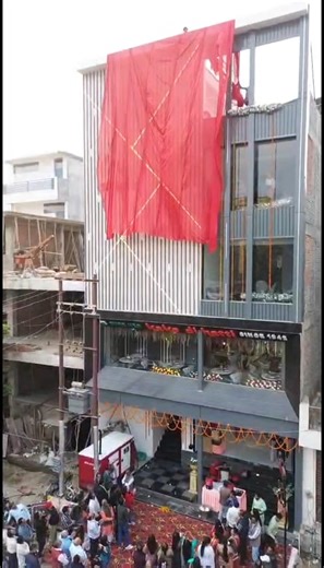 Kake Di Hatti on Instagram: "A new chapter begins in Fatehpur! Where grand traditions meet giant flavours. From iconic Naan to soulful thalis — We’re ready to welcome you to the King of Naan experience. ✨ Come taste history at Kake Di Hatti, Fatehpur. . . . #KakeDiHatti #KakeDiHattiFatehpur #FatehpurUP #GrandOpening #KingOfNaan #DelhiToFatehpur #FoodiesOfUP #DesiFoodLove #NaanGoals #ThaliLove #RestaurantOpening"