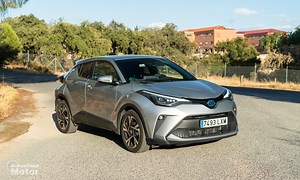 A prueba el Toyota CH-R 125H de 2022 (con vídeo)