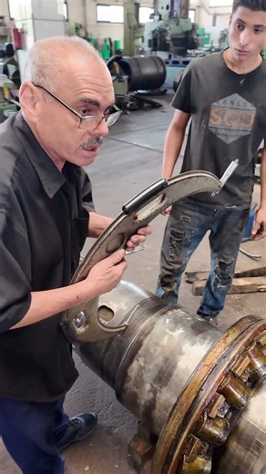 Quality inspector got his biggest micrometer out for this 3 ton + shaft 👍
