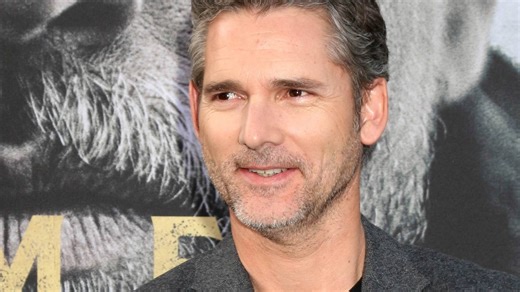 Eric Bana’s Surprise Crime Drama Hit Should Make Netflix Rethink Its Release Strategy