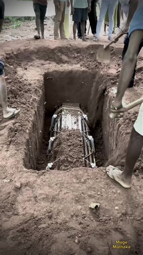 මේ ටික වෙනකන් තමා හැම සෙල්ලමක්ම...😔 ඉතින් අපි මේ ඉන්න ටික කාලෙ නිදහසේ,සතුටින් ඉමු....😃 #sri_lanka #tiktok #_mage_mathaka #feelingsad😔😔