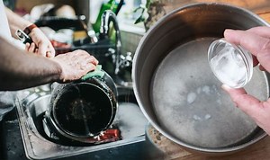 Cleaning hack: Simple method to clean pans with baking soda