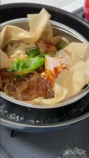 蒸し野菜！残り野菜を全部蒸し器にぶち込んで蒸すだけ！調味料は火鍋の素のみ！主人は醤油と鶏ガラスープと酒で味付け♡簡単すぎる #平日を楽にするレシピ #簡単料理 #今日の晩ごはん