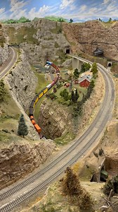 A valley freight train on Michigan’s largest 2-rail O scale railroad (The Detroit Model Railroad Club) 🌄🛤️ #2railoscale #oscaletrains #oscale #oscalelayout #trainstagram #trainsofinstagram #modeltrains #modeltrain #michigan #detroit | Out of Scale