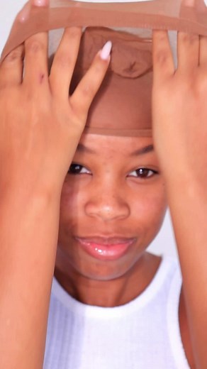 How to Apply a Lace Wig Seamlessly