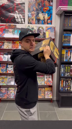 Direttamente da Star Wars Andor arriva il casco con effetti sonori dello Shoretrooper! Qualità Hasbro! Vi piace? #iosonounvirtuale #shoretrooper #starwars #andor #starwarsandor #hasbro #unboxing #fumetteria #disney #guerrestellari | Mondo Virtuale di Maga