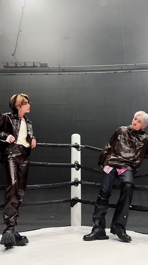 🥊 But you’re still my only one 🦕🐥💕 #WINWIN #董思成 #윈윈 #XIAOJUN #肖俊 #샤오쥔 #WayV #威神V #OnMyYouth #遗憾效应 #WayV_OnMyYouth #WayV_OnMyYouth_遗憾效应 #NewMusic