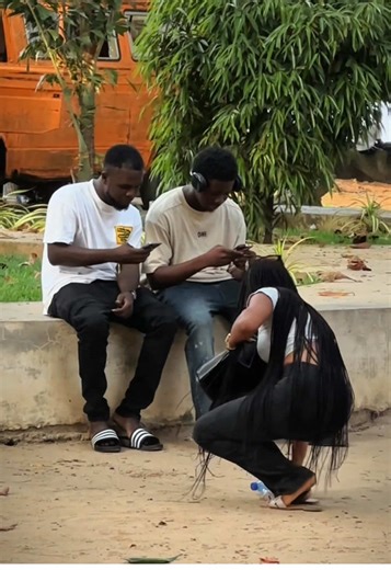 Hilarious Water Prank on Stranger