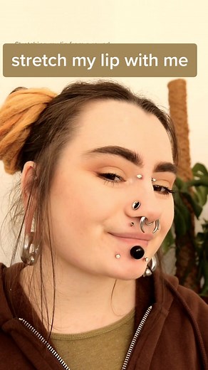 #stretching my #labret #piercing to #13mm #septum #facialpiercings #stretchedlabret #stretchedlobes #alttiktok #alt #stretchedears #stretched #stretchedpiercings #lippiercing #labretpiercings #facialpiercings #stretchednostrils #nosepiercing #bodymods #foryoupage #bodymodification #altgirl #bridgepiercing #plugs #goblincore #piercingvideo #piercing #piercings #piercingtutorial #alternativestyle #earweights #alternative #girlswithgauges #stretchedseptum #uk #fypシ #earhangers #piercingfreak #stret