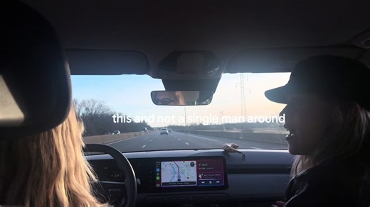 girlsroaddttriiiip@Emma Bale @chimmichannnga