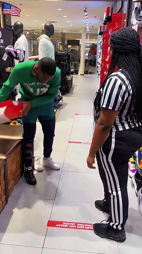 Hilarious Shoe Store Prank Caught on Camera