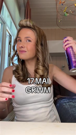 17. Mai Makeup Tutorial for Celebrating Norwegian Constitution Day