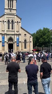 L'église de Fontaines n'a pas pu accueillir toutes les personnes présentes | Olympique Lyonnais - OL