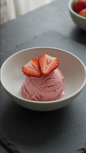 Easy Strawberry Ice Cream Recipe 🍓🍦 | Creamy Homemade Dessert