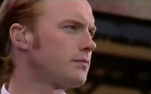 Boyzone - Baby Can I Hold You Tonight ( Party In The Park 1999）