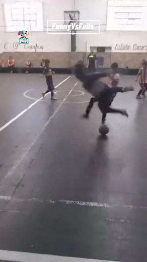 Ouch😅🤦‍♂️ #comedy #funny #humor #fails #lol #memes | FunnyVsfails