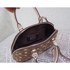小皮美國正品代購 COACH 36817 37673 新款女士手提包 手掌紋牛皮星星圖案單肩斜挎包 潮流時尚 附購買憑證-Yahoo拍賣