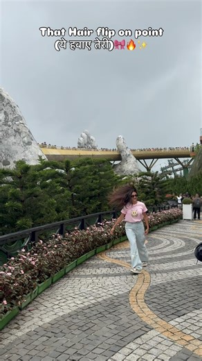 Unnati Patel | Love The NATURE🎀🔥✨ . . . . . #trendingreels #banahills #vietnam #travel #nature [Vietnam, Nature, GoldenBridge, BaNaHills, HandBridge,... | Instagram