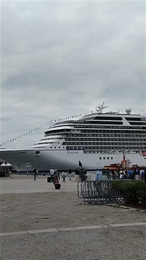 Ciao Trieste Italia 🇮🇹 Piazza Unita d 'Italia Unity of Italy Square International Cruise Port