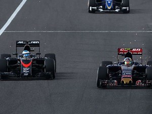 WATCH: "GP2 engine," When Fernando Alonso embarrassed Honda in front of it's home fans at the 2015 Japanese GP