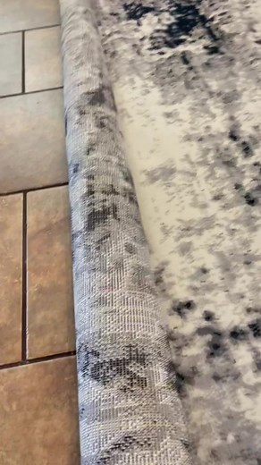 New Carpet Flatting Hack! 7’10” x 10’ Trent Austin carpet #interiordesign #neutralstyle #interiordesignhacks #wayfairfinds #wayfair @Wayfair #havertysfurniture