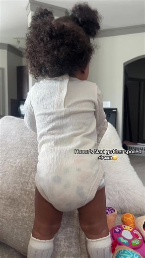 she something else😭#foryoupage #fyp #foryoupage❤️❤️ #christmas #spoiled