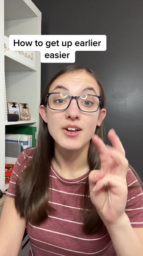 Tips to help you get up earlier #gettingupearly #morningroutinetips #mornings