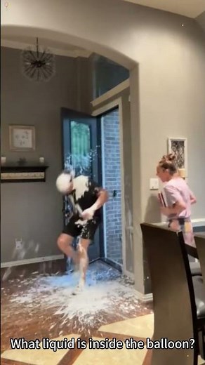 Ballon prank 😂😂#foryou #funny #prank #usa🇺🇸 #funnyvideo #happy #lol #haha #couple