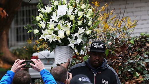 Debbie Reynolds and Carrie Fisher Funeral and Casket Video