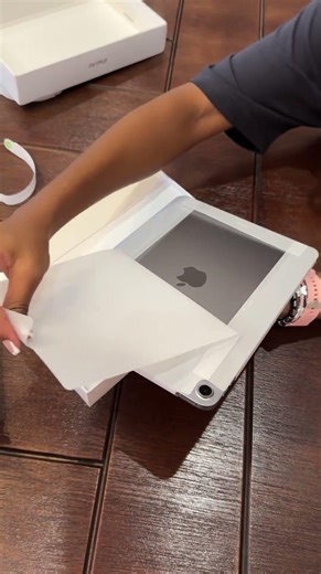 iPad Air Space Gray Unboxing