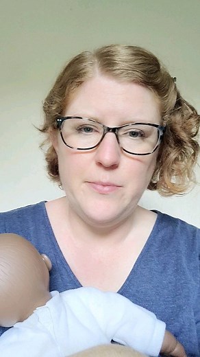 Where the bottom lip needs to be for latching | Lucy Webber Feeding Support - IBCLC