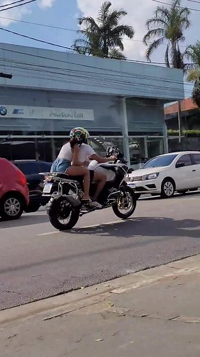 BMW 1200 GS Levando Quase um Voo - Foto de Moto BMW 1200 no Grau