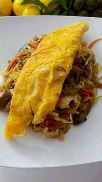 Insanely Delicious Indomie Stir Fried Noodles | Cách Làm Mì Xào Indomie Tuyệt vời 🙌