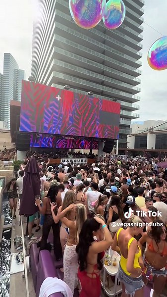 Don’t believe everything you hear #vegastiktok #lasvegas #vegas #vegasbaby #vegaslocal