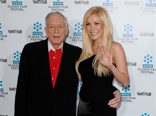 Hugh Hefner özvegye elárulta – ezért fújta le először az esküvőt a Playboy alapítójával