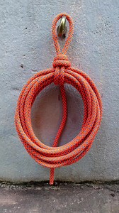 1.7M views · 10K reactions | Beautiful Rope Coiling Knot. #loopknots #tyingrope #essentialknots #reels #ropeknots #knots #nudos #hitch #Bowline #shorts | Enterhad9 | Facebook