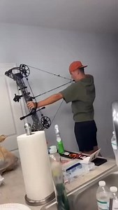 At least it didn't dry fire lol . #bowhuntbros #bowhunt #bowhunting #bowhunter #archery #usa #outdoors ( Via: @oldrowofficial ) | 𝗕𝗼𝘄𝗛𝘂𝗻𝘁𝗕𝗿𝗼𝘀