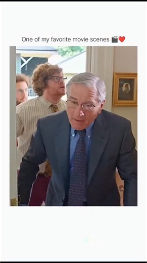 meme l movies l clips on Instagram: "💥 Title: The Intern (2015) 🎬 Genre: Comedy | Drama ⏱️ Runtime: 2h 1m ⭐ IMDb Rating: 7.1/10 🔥 Storyline: Ben Whittaker (Robert De Niro), a 70-year-old widower, joins a modern e-commerce startup as a senior intern. 📦💻 Despite the generational gap, Ben’s wisdom, kindness, and old-school work ethic quickly make him a valued member of the team, helping founder Jules Ostin (Anne Hathaway) navigate both personal and professional challenges. A heartwarming mix o