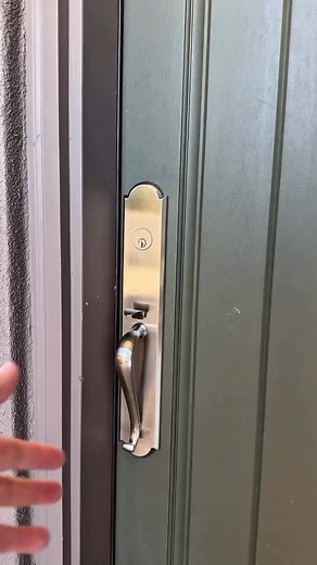 That hot new skill is: digital pattern making!!! I got a ton of questions on my stories yesterday and the program I’m using is Clo 3D (absolutely not sponsored) and despite its insane price tag of $50 a month (or like $435 a year) it’s been worth it so far! From manipulating the 3D model size to being able to draw my pattern out right on the 3D form, I’m able to make a 2D patterns from that work!! My goal is to be able to create more accurate and more assessable plus size corset and fantasy fash