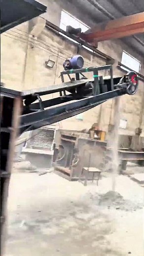 Powerful Mobile Stone Crusher for Efficient On-Site Rock Processing #mobilecrushing